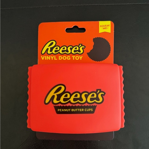 Dog Chew Toys Reese’s Hershey’s Vinyl Squeaky Dog Toys Chew Toy Set Brand New - Picture 5 of 5
